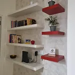 La Casa Di Lucia * Neapol