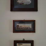La Casa Di Lucia * Neapol