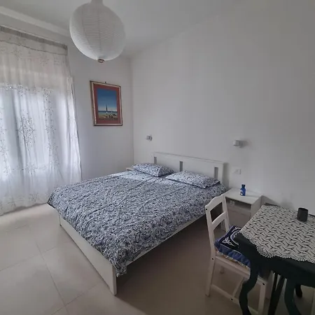 La Casa Di Lucia Naples