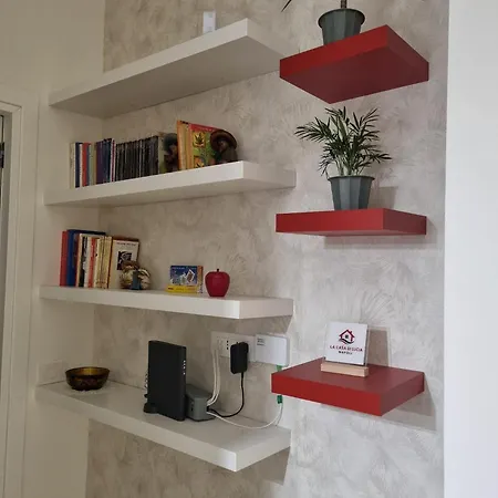 La Casa Di Lucia * Naples